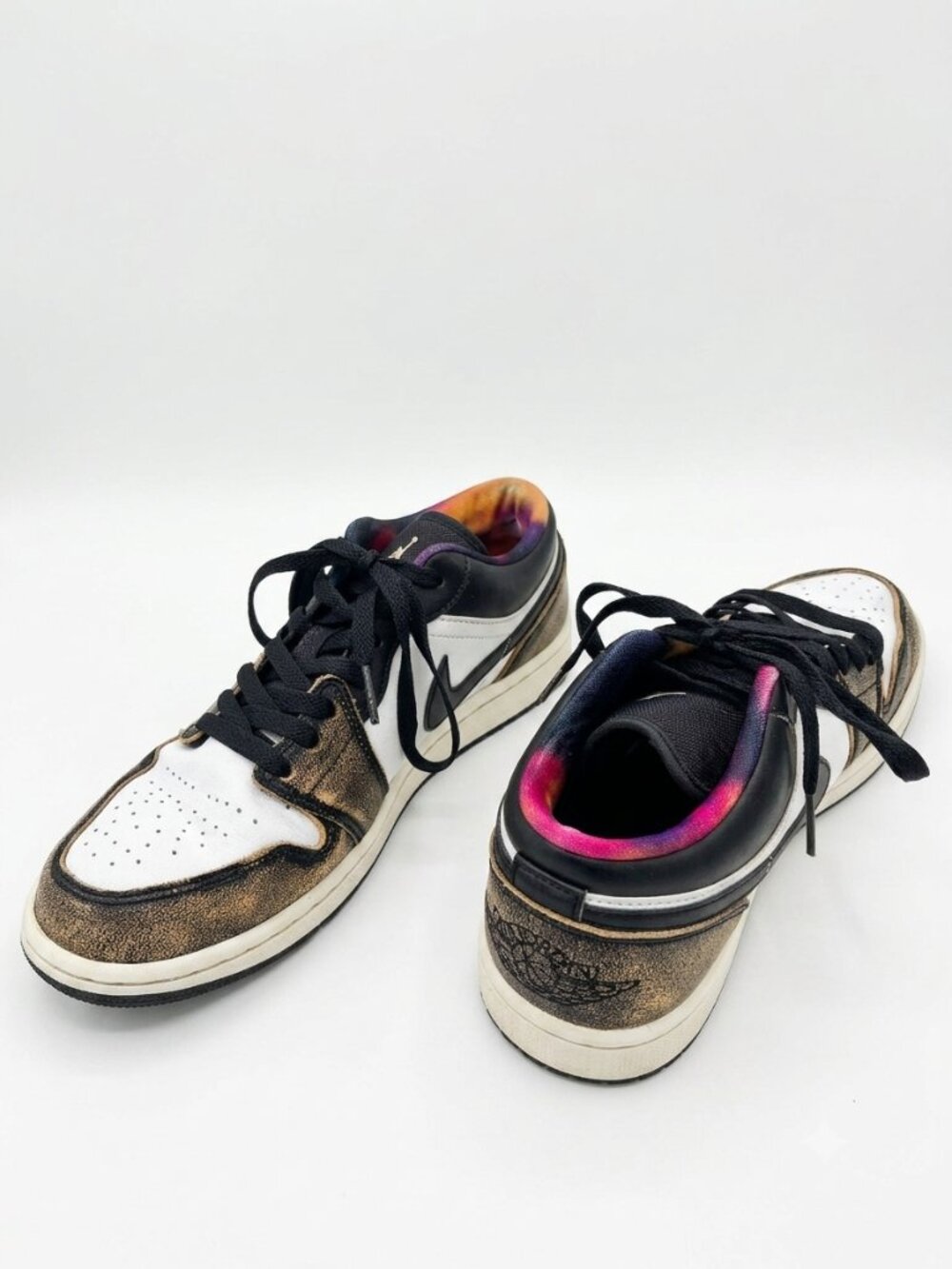 Nike Air Jordan 1 Low SE "Wear-Away" sneakers Women's 8.5 streetwear DQ8422-001